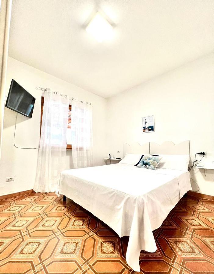 Meridiana Apartment Lacco Ameno  Bagian luar foto