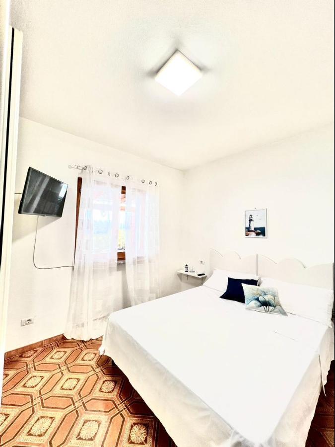 Meridiana Apartment Lacco Ameno  Bagian luar foto