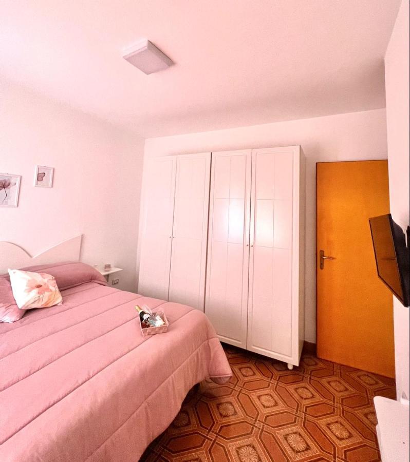 Meridiana Apartment Lacco Ameno  Bagian luar foto